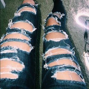 AMERICAN EAGLE JEANS!!